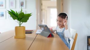 Distanza occhi schermo attiva la funzione su iPhone e iPad e proteggi gli occhi dei tuoi bambini